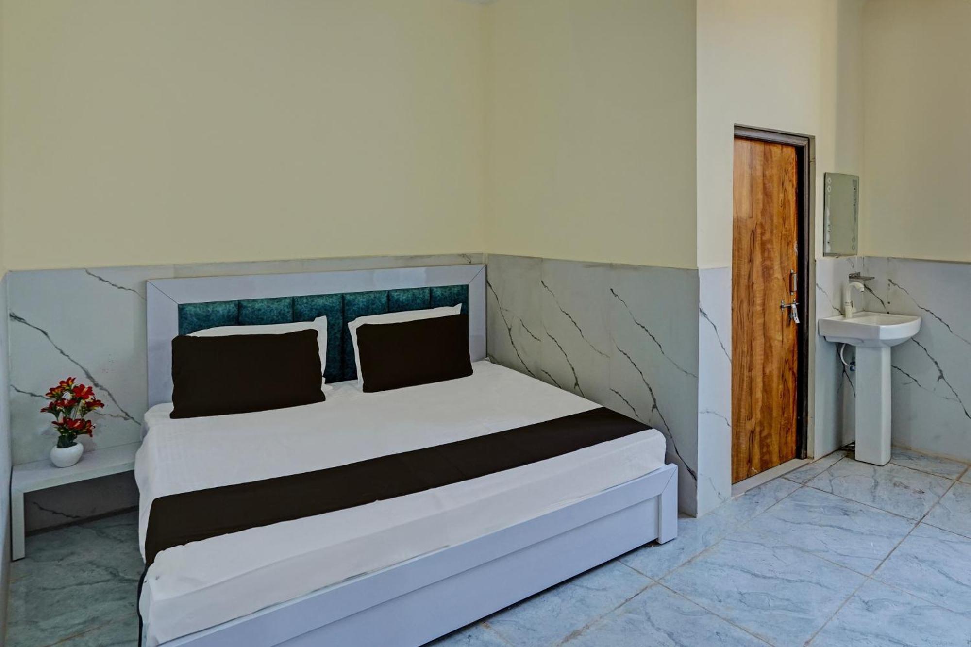 Hotel O Abhinav Hotel โนอิดา ภายนอก รูปภาพ