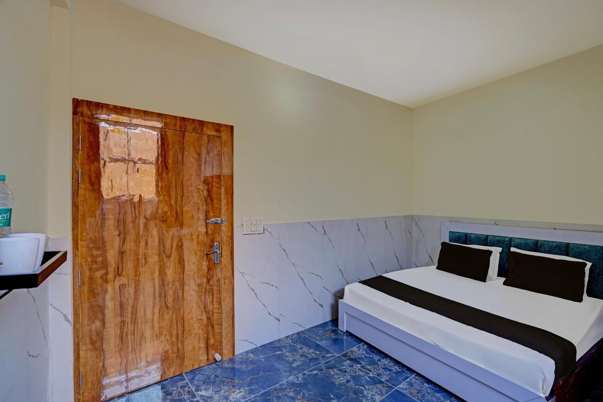 Hotel O Abhinav Hotel โนอิดา ภายนอก รูปภาพ